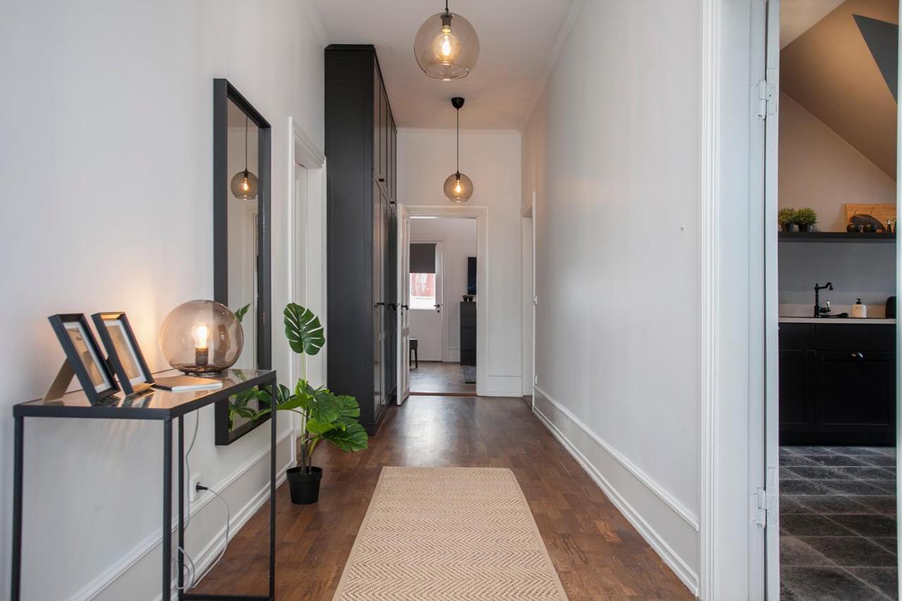 Pangsapuri 120 m² dengan 2 bilik tidur dan 2 bilik mandi peribadi di Pusat Bandar Reykjavik Luaran gambar